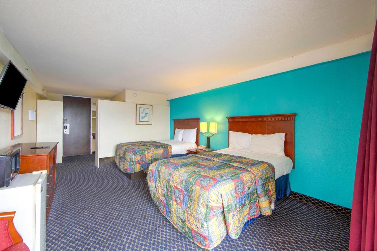 Travel Inn Petersburg Esterno foto
