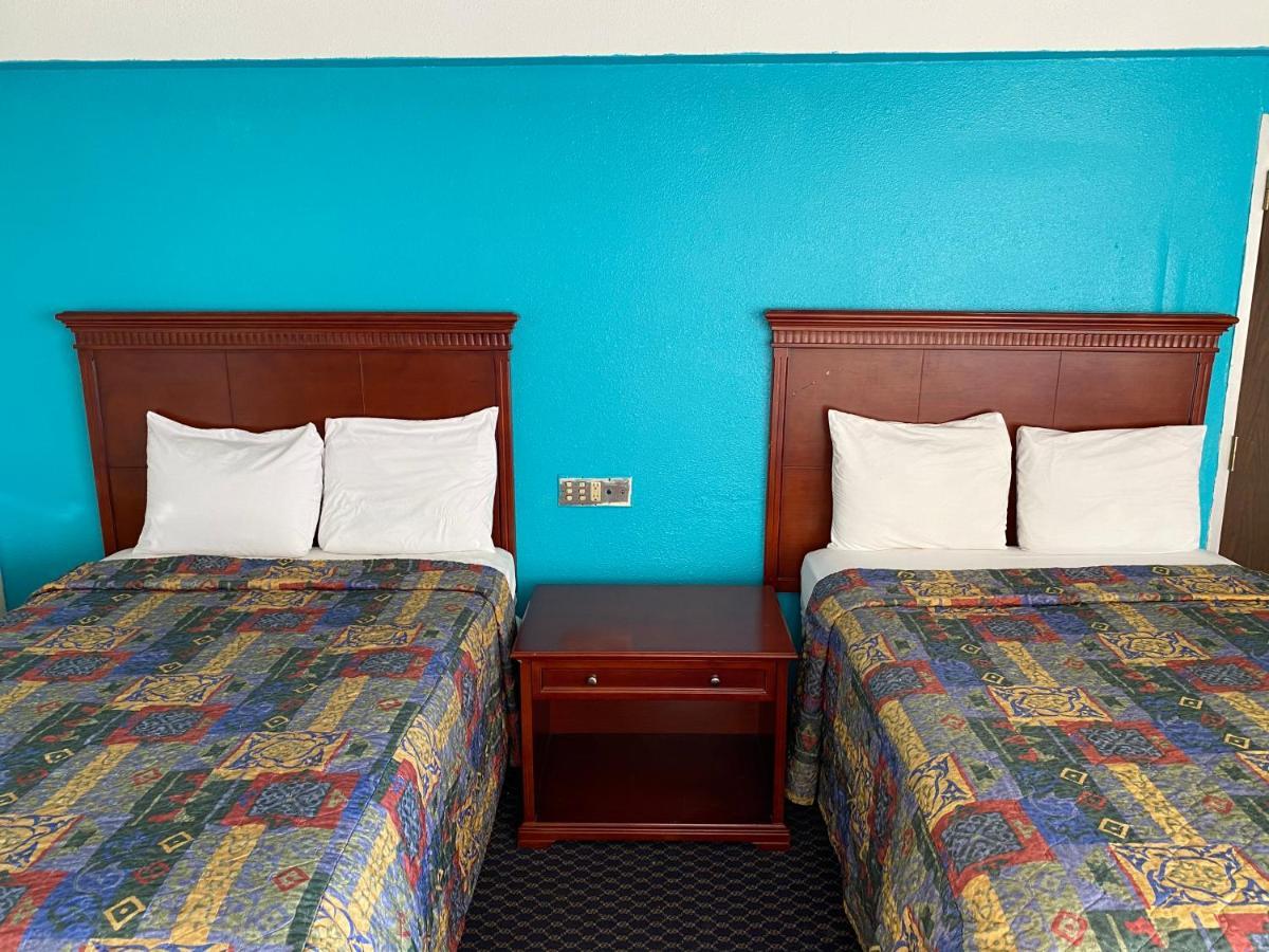 Travel Inn Petersburg Esterno foto
