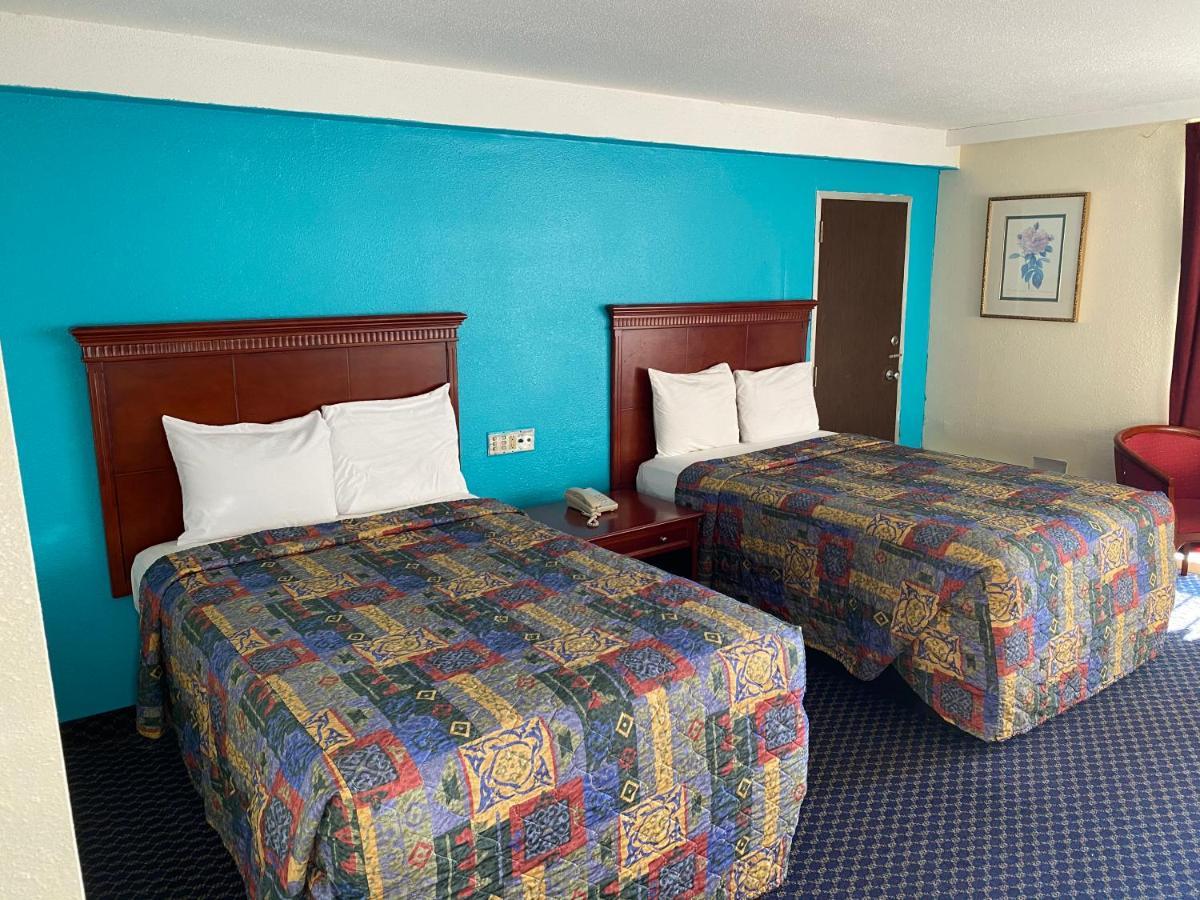 Travel Inn Petersburg Esterno foto