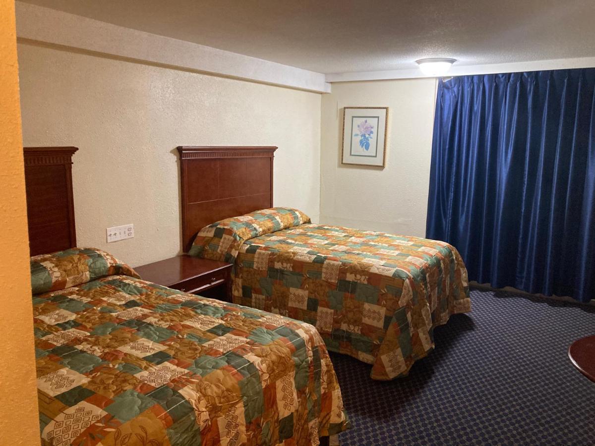 Travel Inn Petersburg Esterno foto