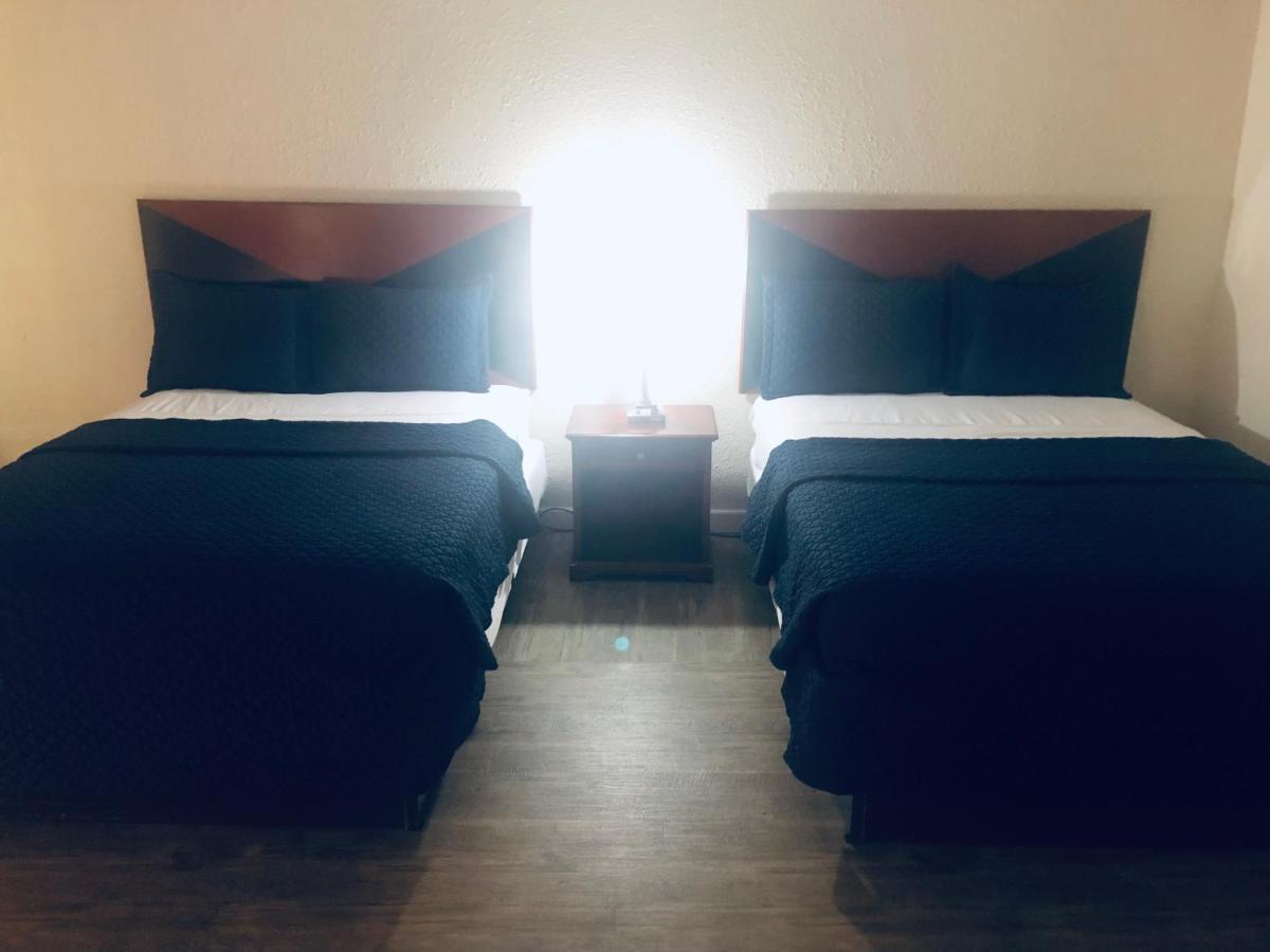 Travel Inn Petersburg Esterno foto
