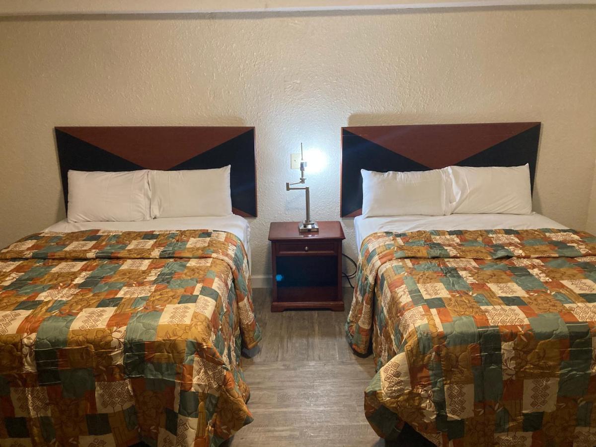 Travel Inn Petersburg Esterno foto