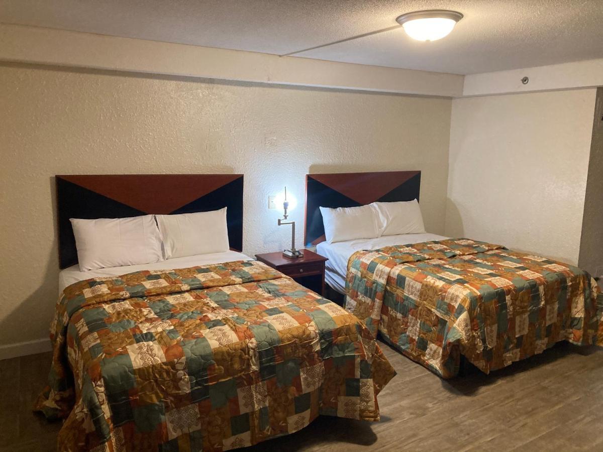 Travel Inn Petersburg Esterno foto