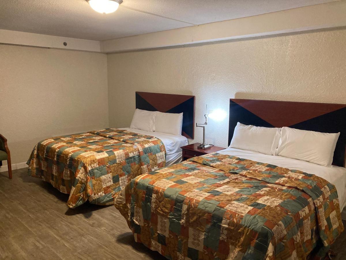 Travel Inn Petersburg Esterno foto