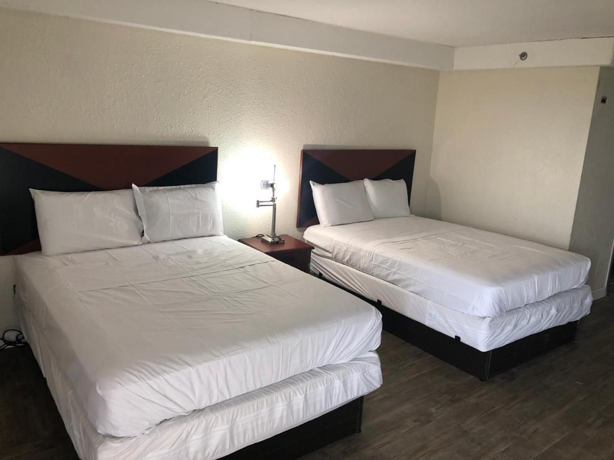 Travel Inn Petersburg Esterno foto