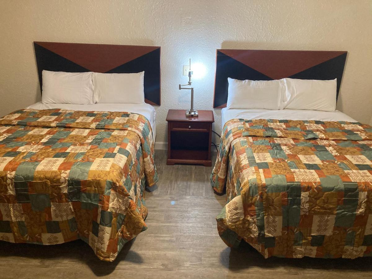 Travel Inn Petersburg Esterno foto