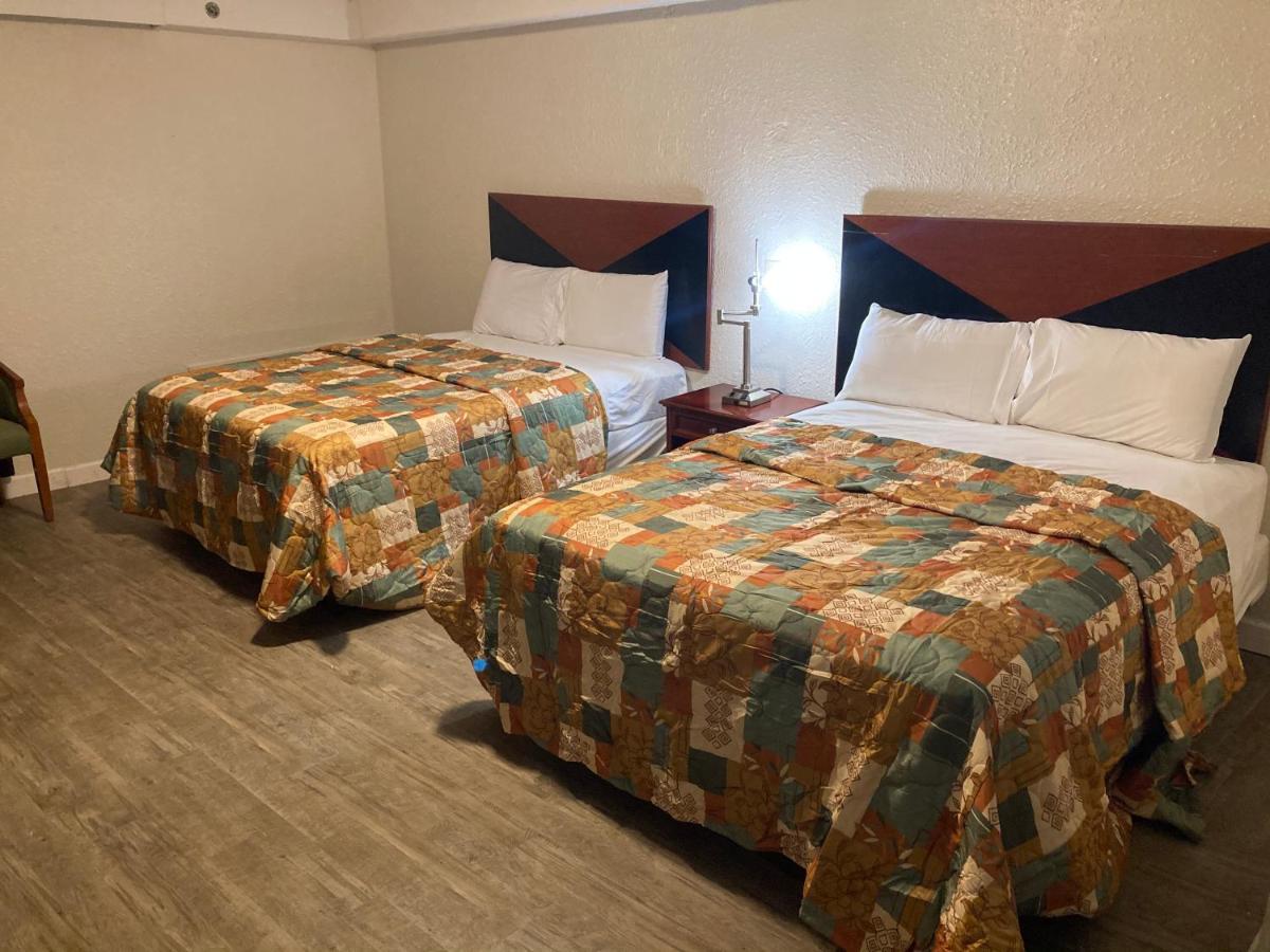 Travel Inn Petersburg Esterno foto
