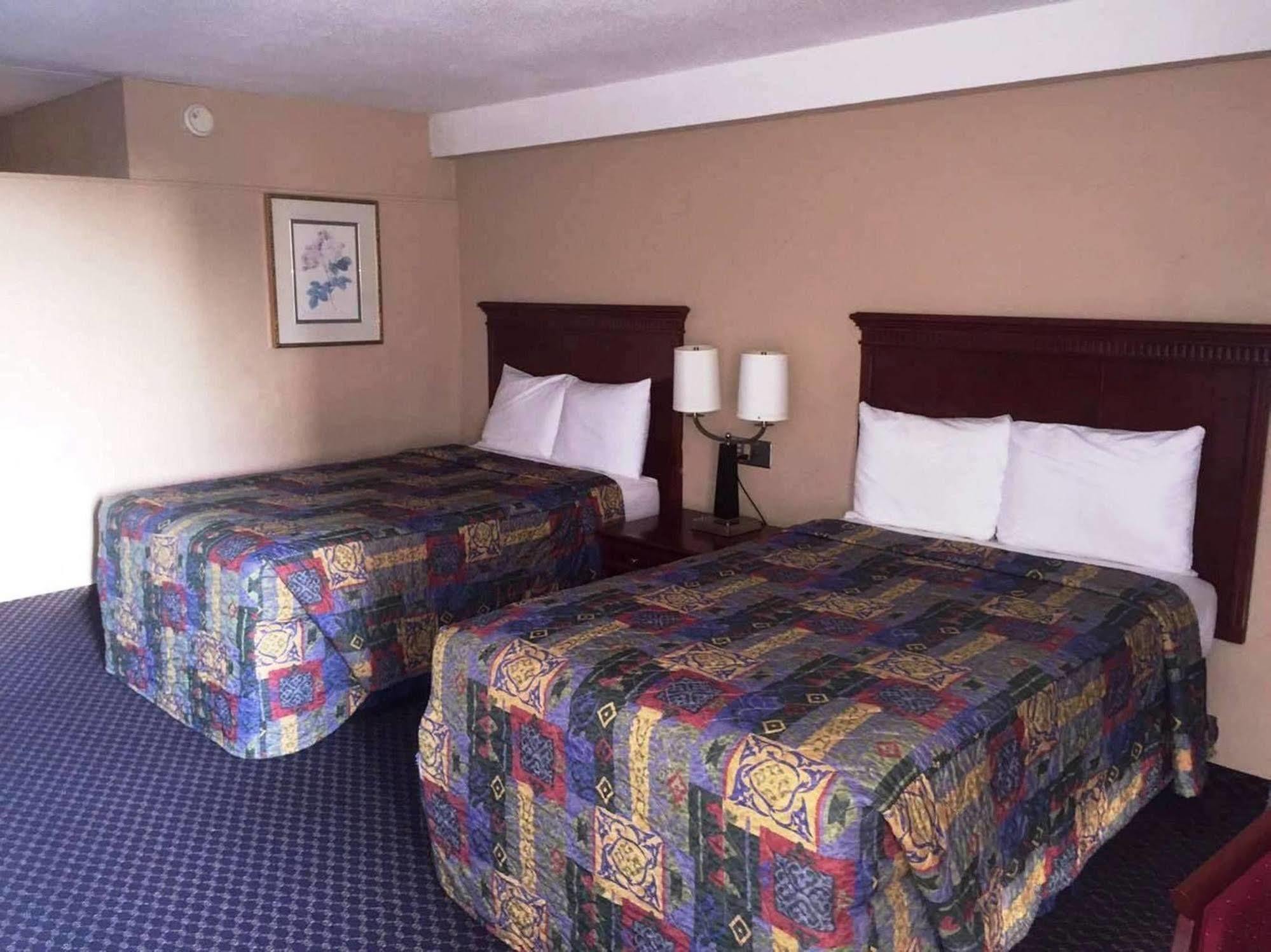 Travel Inn Petersburg Esterno foto