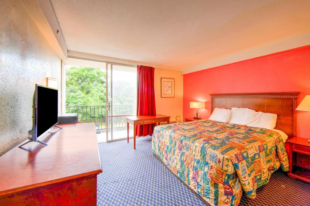 Travel Inn Petersburg Esterno foto